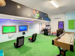 7 BDR Family Themed Home with Mario Games Room and Free Pool Heat